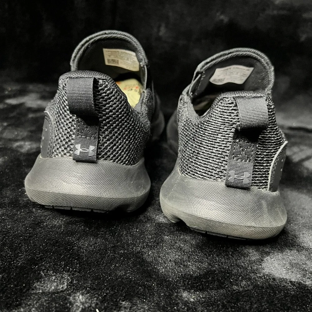 Under Armour Surge 3 Slip 3026507-002 Womens 9 Running Shoes Black Mesh Sneaker‎
